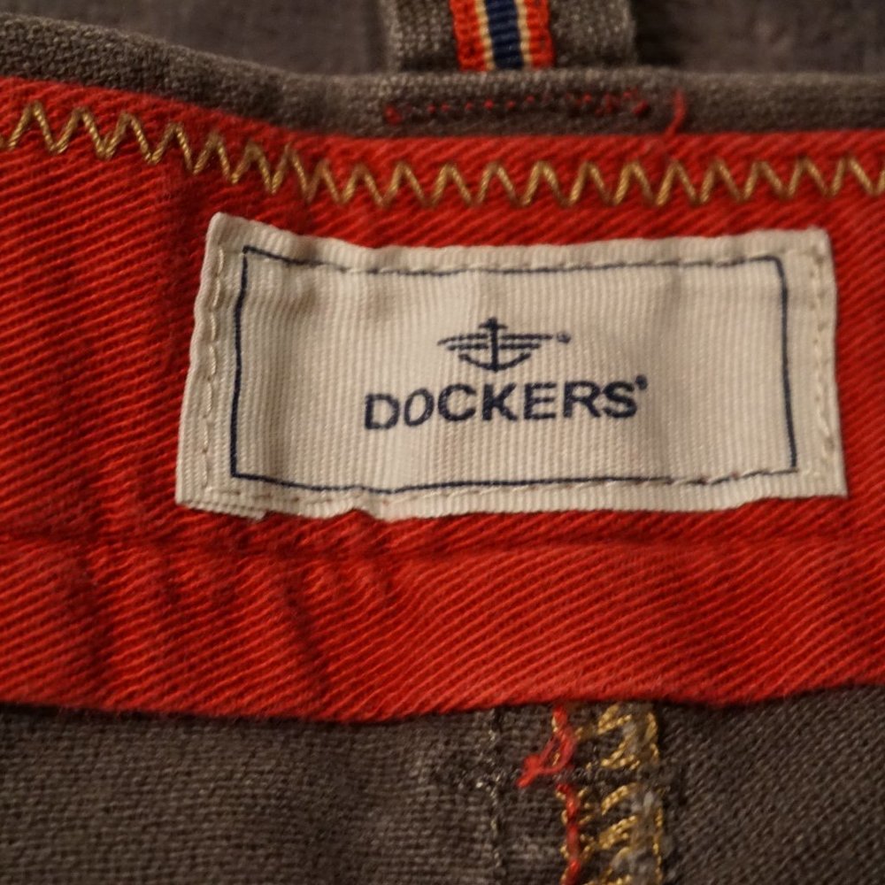 BUCKS:  Men's Olive Green Dockers